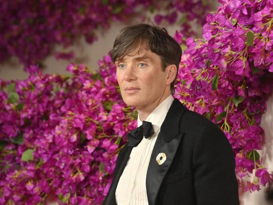 Cillian Murphy arrives on the red carpet at the 96th annual Academy Awards in Los Angeles, California on Sunday, March 10, 2024. Since 1929, the Oscars have recognized excellence in cinematic achievements.  LAP20240310209 JIMxRUYMEN