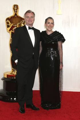 Christopher Nolan with wife Emma Thomas at the 2024 96th Annual Academy Awards at the Dolby Theatre Los Angeles, 10 03 2024 Foto:xJ.xBlocx xFuturexImagex oscars_0658
