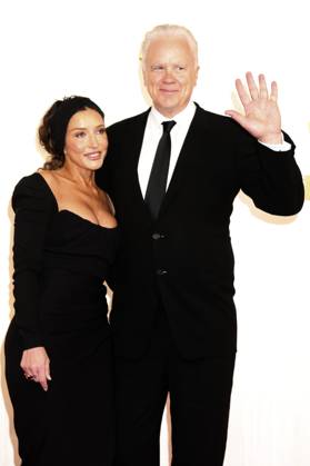 Tim Robbins with partner Gratiela Brancusi at the 2024 96th Annual Academy Awards at the Dolby Theatre Los Angeles, 10 03 2024 Foto:xJ.xBlocx xFuturexImagex oscars_9820
