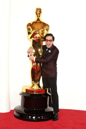 Ke Huy Quan at the 2024 96th Annual Academy Awards at the Dolby Theatre Los Angeles, 10 03 2024 Foto:xJ.xBlocx xFuturexImagex oscars_9866