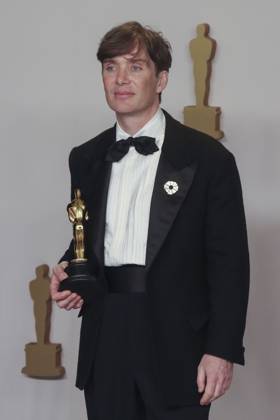 March 10, 2024, Hollywood, California, USA: Cillian Murphy, winner of the Best Actor in a Leading Role award for Ã¢â‚¬oeOppenheimerÃ¢â‚¬Â in the press room of the 96th Annual Academy Awards on Sunday March 10, 2024 at the Dolby Theater in Hollywood, California. BURT HARRIS BNS PI Hollywood USA - ZUMAp124 20240310_zaa_p124_390 Copyright: xBurtxHarrisx