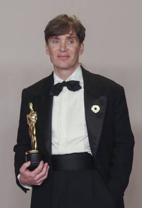 March 10, 2024, Hollywood, California, USA: Cillian Murphy, winner of the Best Actor in a Leading Role award for Ã¢â‚¬oeOppenheimerÃ¢â‚¬Â in the press room of the 96th Annual Academy Awards on Sunday March 10, 2024 at the Dolby Theater in Hollywood, California. BURT HARRIS BNS PI Hollywood USA - ZUMAp124 20240310_zaa_p124_393 Copyright: xBurtxHarrisx