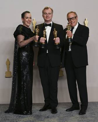 March 10, 2024, Hollywood, California, U.S.: Emma Thomas, Christopher Nolan and Charles Roven in the Press Room during the 96th Academy Awards, presented by the Academy of Motion Picture Arts and Sciences (AMPAS), at the Dolby Theatre in Hollywood. Hollywood U.S. - ZUMAb173 20240310_aap_b173_223 Copyright: xBillyxBennightx