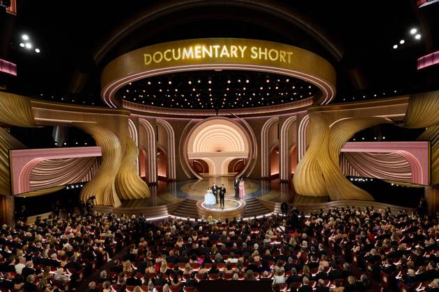 96th Oscars, Academy Awards Ben Proudfoot and Kris Bowers accept the OscarÂ® for Documentary Short Film during the live ABC telecast of the 96th OscarsÂ® at the DolbyÂ® Theatre at Ovation Hollywood on Sunday, March 10, 2024., Credit:Avalon.red Avalon United States of America, CA, Hollywood  Copyright: xAvalon.redx xAvalonx 0855741681