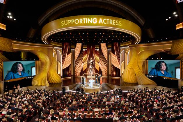 96th Oscars, Academy Awards Da Vine Joy Randolph accepts the OscarÂ® for Actress in a Supporting Role during the live ABC telecast of the 96th OscarsÂ® at the DolbyÂ® Theatre at Ovation Hollywood on Sunday, March 10, 2024., Credit:Avalon.red Avalon United States of America, CA, Hollywood  Copyright: xAvalon.redx xAvalonx 0855744021