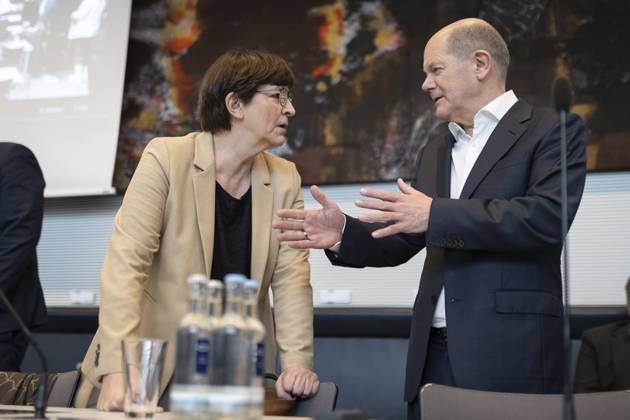 Olaf Scholz SPD , Federal Chancellor speaks with Saskia Esken, Federal Chairwoman of the SPD, recorded during the SPD parliamentary group meeting in Berlin, 12 03 2024 Berlin Germany Copyright: xLorenzxHuterxphotothek.dex