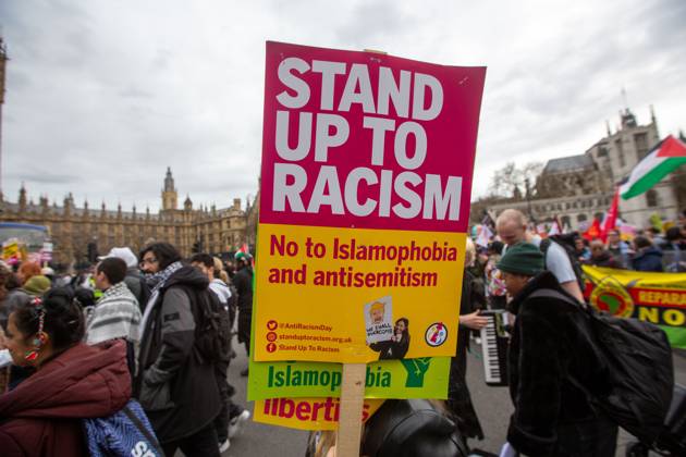 March 16, 2024, London, England, United Kingdom: Activists march to Downing Street in annual national march against racism. London United Kingdom - ZUMAs262 20240316_zip_s262_027 Copyright: xTayfunxSalcix