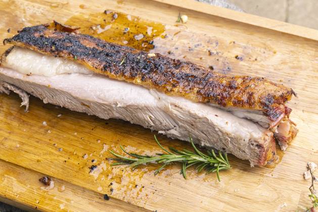 Rack of lamb, Easter roast on the kettle grill 01 04 2024, Münsingen, Baden Württemberg, Germany, Europe