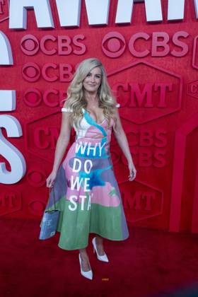 April 7, 2024, Austin, Tx, United States: Country singer STEPHANIE QUAYLE walks the red carpet and poses for photographs prior to the CMT Music Awards show at Austin s Moody Center on April 6, 2024. Austin United States - ZUMAd150 20240407_znp_d150_016 Copyright: xBobxDaemmrichx