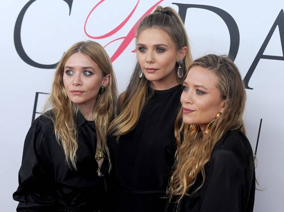 Ashley Olsen, Elizabeth Olsen and Mary Kate Olsen attending the 2016 CFDA Fashion Awards at the Hammerstein Ballroom on June 6, 2016 in New York City Ashley Olsen, Elizabeth Olsen and Mary Kate Olsen attending the 2016 CFDA Fashion Awards at the Hammerstein Ballroom on June 6, 2016 in New York City, Credit:Dennis Van Tine Avalon  Copyright: xDennisxVanxTinex xAvalonx 0531218890