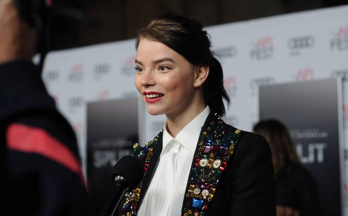 Anya Taylor-Joy, Archivbilder AFI FEST 2016 Presented By Audi - Screening Of Universal Pictures Split 15 November 2016 - Hollywood, California. Anya Taylor-Joy. AFI FEST 2016 Presented By Audi - Screening Of Universal Pictures Split held at TCL Chinese Theater. Photo Credit: Birdie Thompson AdMedia Hollywood CA United States EDITORIAL USE ONLY  Copyright: xx BirdiexThompsonx admphotostwo305889