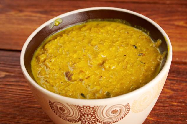 Masoor Dal Masoor Dal - red lentils curry , indian dish Copyright: xZoonar.com MYCHKOx 5746972
