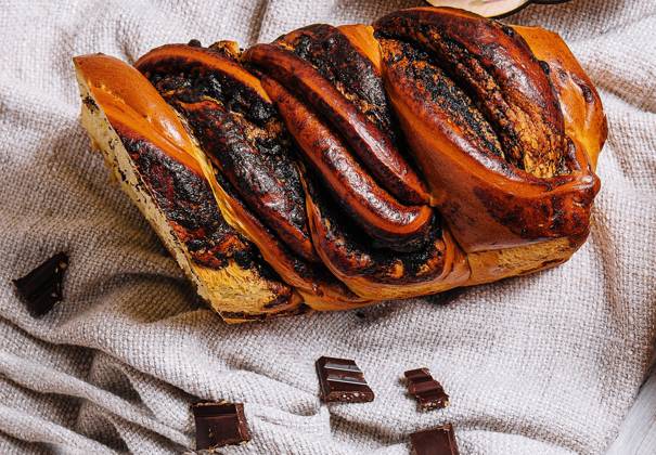 IMAGO Creative: Food, Mohn Homemade yest buns with poppy seed Homemade yest buns with poppy seed Copyright: xZoonar.com AntonxDobreax 21378004