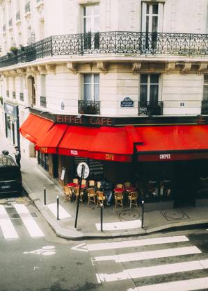 Travelpictures Paris Paris, 02 04 2024 Travelpictures, Eiffel Cafe