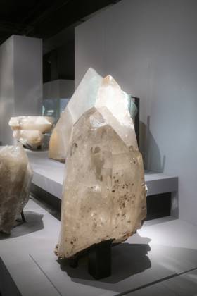 Travelpictures Paris Paris, 06 04 2024 Travelpictures, Gallery of Mineralogy and Geology with stones, minerals and crystals