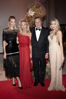 Gala Dinner for the F1 Grand Prix of Monaco Princess Maria Carolina of Bourbon Two Sicilies, Charles of Bourbon two Sicilies, Princess Camilla of Bourbon Two Sicilies and Princess Maria Chiara of Bourbon Two Sicilies attend the Gala Dinner For The F1 Grand Prix Of Monaco on May 26, 2024 in Monaco, Monaco. Photo by David NIVIERE ABACAPRESS.COM MONTE-CARLO Monaco Copyright: xNivierexDavid ABACAPRESS.COMx