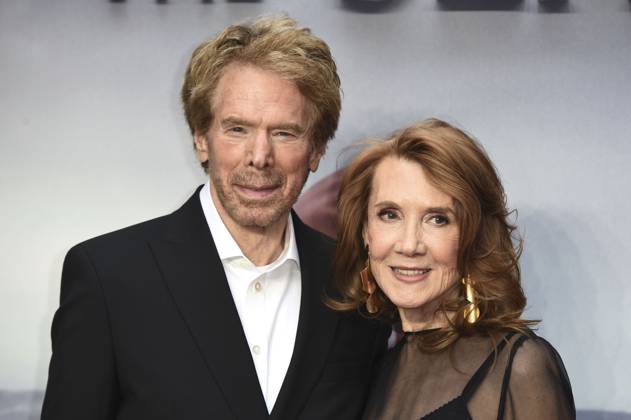 Jerry Bruckheimer with wife Linda Bruckheimer at the premiere of the movie Young Woman and the Sea at Curzon Mayfair London, 29 05 2024 Foto:xS.xVasx xFuturexImagex woman_4554