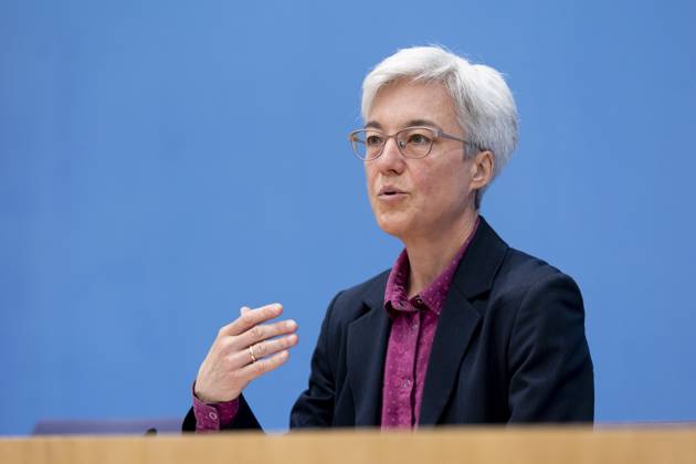 Dr. Brigitte Knopf, Deputy Chairwoman of the Expert Council for Climate Issues, recorded during the press conference on the special report on the review of the greenhouse gas projection data 2024 at the Federal Press Conference in Berlin, 03 06 2024 Berlin Germany Copyright: xLorenzxHuterxphotothek.dex