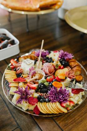 Charcuterie board with fresh honey, meats, cheeses and Valentine s Day Wildwood, New Jersey, United States R_KJVE240509-1425255-01