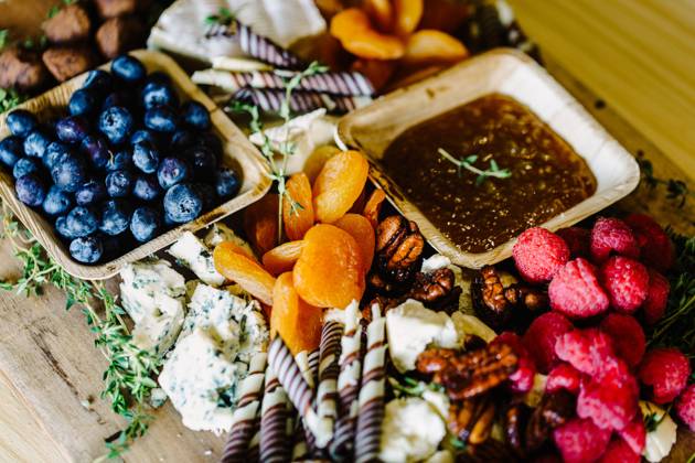 Artisanal Charcuterie Board with Local Cheese, Fruits, and Nuts Columbus, Ohio, United States R_OJLE240613FF-1456552-01