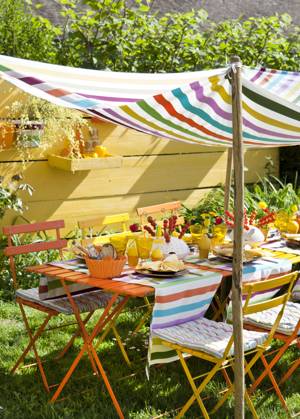 Summer garden table Summer garden table,  Copyright: xMartinxDesjardinsx xAvalonx 0549628714