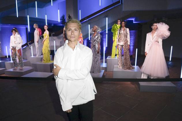 Dawid Tomaszewski and models at the Dawid Tomaszewski presentation and exhibition opening Excess In Elegance at the Berlin Fashion Week S S 2025 at the Kunstgewerbemuseum Berlin, 03 07 2024 Foto:xF.xKernx xFuturexImagex tomaszewski_4808