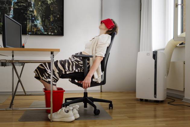 Topic Heat in the office, Berlin, 15 07 2024 Berlin Germany Copyright: xUtexGrabowskyxphotothek.dex