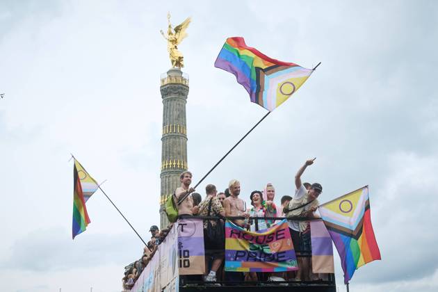 Berlin, CSD Pride Parade Impressions of the Christopher Street Day CSD Pride Parade on 27 07 2024 under the motto Only strong together for democracy and diversity in Berlin Berlin Berlin Germany