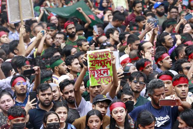 New Protests In Bangladesh Kill 2 - Dhaka Bangladeshi Students, teachers, parents, artist, representatives of civil society and leaders of various student organizations join a mass demonstration in Dhaka, Bangladesh, 02 August 2024. Thousands of people took part in a nationwide prayer and student procession to protest the massacre and mass arrests following recent protests by the Quota Reform Movement, which is demanding reforms to the government s job quota system. Authorities in Bangladesh have announced a gradual easing of a curfew imposed on July 20 after violence erupted in Dhaka and other regions following mass protests last week, allowing offices to open and some activities to take place, and partially restoring telecommunications  Copyright: xSuvraxKantixDas ABACAx