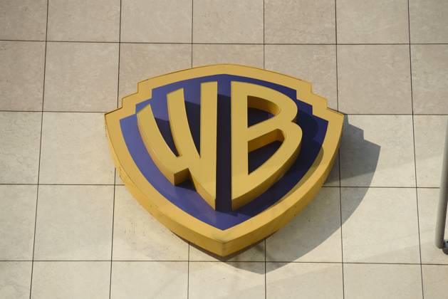 Warner Bros Discovery A Warner Bros (Discovery) sign is being pictured at the TVN broadcaster headquarters in Warsaw, Poland, on August 6, 2024. Warner Bros Discovery is looking to offload smaller assets in a bid to avoid a breakup of the company. Warsaw Poland  Copyright: xAleksanderxKalkax originalFilename: kalka-warnerbr240806_npDpB.jpg