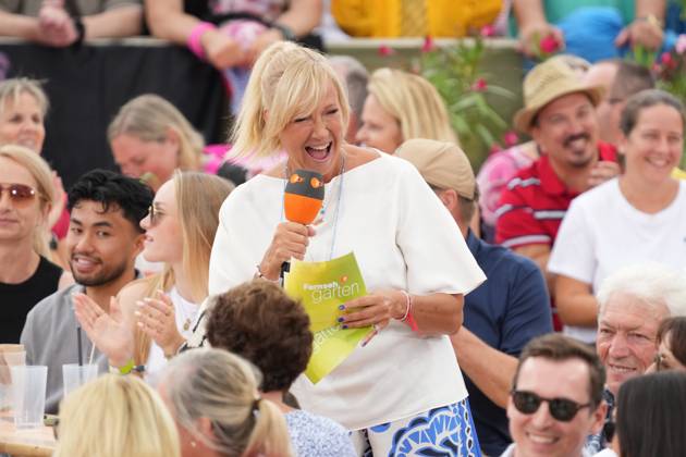 ZDF Fernsehgarten presenter Andrea Kiwi Kiewel in the entertainment show ZDF Fernsehgarten on 18 08 2024 in Mainz Mainz ZDF Fernsehgarten Rheinland Pfalz