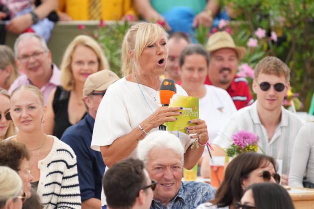ZDF Fernsehgarten presenter Andrea Kiwi Kiewel in the entertainment show ZDF Fernsehgarten on 18 08 2024 in Mainz Mainz ZDF Fernsehgarten Rheinland Pfalz