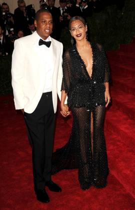 Jay Z and Beyonce Knowles at the Charles James: Beyond Fashion Costume Institute Gala (Met Gala) at the Metropolitan Museum of Art in New York City - 05 May 2014 FAM51659 Copyright: x FAMOUSx aaefn367