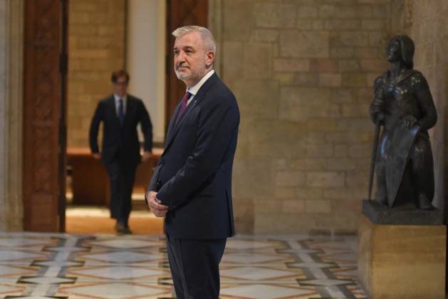First institutional meeting between Illa and Collboni in Barcelona The president of the Generalitat, Salvador Illa, and the mayor of Barcelona, Jaume Collboni, during their first institutional meeting, at the Palau de la Generalitat, on September 4, 2024, in Barcelona, Catalunya Espana On August 23 they had a more informal meeting in which Collboni urged the head of the Catalan executive in the PSC to maintain the decree of the ERC Government in order to give legal coverage to the elimination of tourist apartments in the city of Barcelona 04 SEPTEMBER 2024 Barcelona Barcelona Barcelona Espana  Copyright: xAlbertoxParedesx 6191421