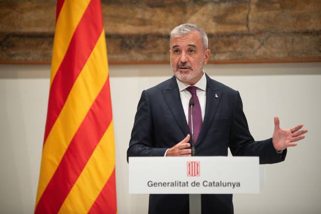 First institutional meeting between Illa and Collboni in Barcelona The Mayor of Barcelona, Jaume Collboni, gives a press conference after their first institutional meeting, at the Palau de la Generalitat, on September 4, 2024, in Barcelona, Catalonia Spain Last August 23 they had a more informal meeting in which Collboni urged the head of the Catalan executive in the PSC to maintain the decree of the ERC Government in order to give legal coverage to the elimination of tourist apartments in the city of Barcelona 04 SEPTEMBER 2024 Barcelona Barcelona Barcelona Spain  Copyright: xAlbertoxParedesx 6191788
