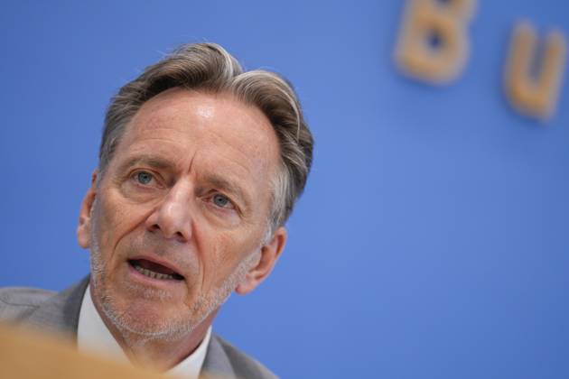 Holger Münch, President of the Federal Criminal Police Office Federal Situation Report on Organized Crime 2023, Federal Minister of the Interior Nancy Faeser, Holger Münch, President of the Federal Criminal Police Office BKA at the Federal Press Conference Berlin Berlin GER