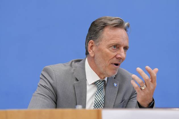 Holger Münch, President of the Federal Criminal Police Office Federal Situation Report on Organized Crime 2023, Federal Minister of the Interior Nancy Faeser, Holger Münch, President of the Federal Criminal Police Office BKA at the Federal Press Conference Berlin Berlin GER