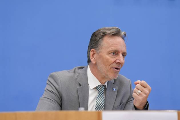 Holger Münch, President of the Federal Criminal Police Office Federal Situation Report on Organized Crime 2023, Federal Minister of the Interior Nancy Faeser, Holger Münch, President of the Federal Criminal Police Office BKA at the Federal Press Conference Berlin Berlin GER