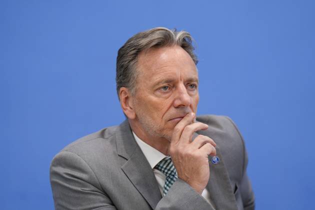 Holger Münch, President of the Federal Criminal Police Office Federal Situation Report on Organized Crime 2023, Federal Minister of the Interior Nancy Faeser, Holger Münch, President of the Federal Criminal Police Office BKA at the Federal Press Conference Berlin Berlin GER