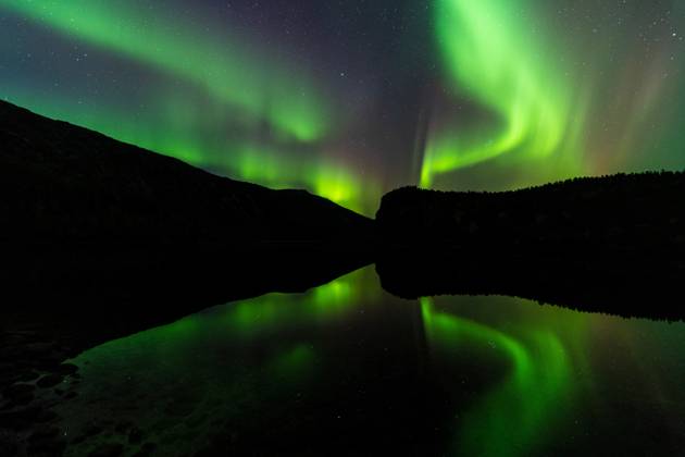Northern Lights Aurora Borealis mirrors itself in a See, Rago National Park, Nordland, Norway, McPGUN McP Gun 2025 000171 McPGUN