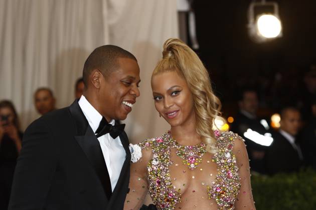 Beyonce Knowles and Jay Z attend the 2015 Costume Institute Gala Benefit celebrating the exhibition China: Through the Looking Glass at The Metropolitan Museum of Art in New York, USA, on 04 May 2015. Photo: HB00171 Copyright: xBANGxMEDIAxINTERNATIONALxFAMOUSxPICTURESx28xHOLMESxROADxLONDONxNW5x3ABxUNITEDxKINGDOMxtelx+44x(0)x20x7485x1500xe-mailxpictures@famous.uk.comxwww.famous.uk.comxHB00171 FAMOUSx aatu3628