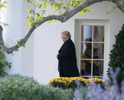President Donald Trump departs The White House to attend a political event in Florida United States President Donald J. Trump departs The White House in Washington, DC, to attend a political event in Florida, October 31, 2018. Photo Credit: Chris Kleponis CNP AdMedia Washington District of Columbia United States of America EDITORIAL USE ONLY Copyright: xx ChrisxKleponisx admphotostwo539143