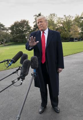 President Donald Trump departs The White House to attend a political event in Florida United States President Donald J. Trump speaks to the media as he departs The White House in Washington, DC, to attend a political event in Florida, October 31, 2018. Photo Credit: Chris Kleponis CNP AdMedia Washington District of Columbia United States of America EDITORIAL USE ONLY Copyright: xx ChrisxKleponisx admphotostwo539150