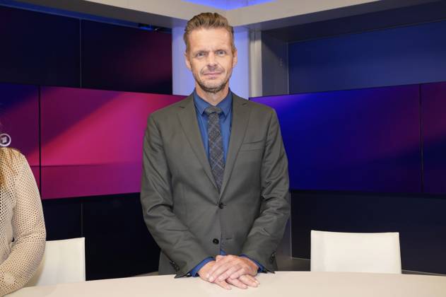Florian Schroeder on the ARD talk show maischberger in Studio Berlin Adlershof Berlin, 10 09 2024 Foto:xT.xBartillax xFuturexImagex maischberger1009_4907