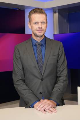 Florian Schroeder on the ARD talk show maischberger in Studio Berlin Adlershof Berlin, 10 09 2024 Foto:xT.xBartillax xFuturexImagex maischberger1009_4908