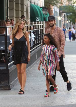 TV personality Heidi Klum, her mother Erma, her boyfriend musician Tom Kaulitz and her daughter Lou Samuel go to dinner at Mr. Chow in Tribeca on July 5 2018 in New York City Copyright: x2018xJohnxSheene Famousx acbqz808