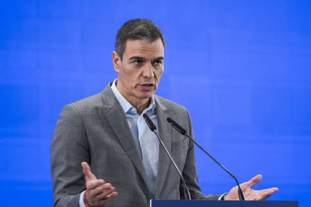 Spanish Prime Minister Pedro Sánchez in Madrid, Spain - 12 Sep 2024 Spanish Prime Minister, Pedro Sanchez presented the new campaign titled Public transport, do you get it? aimed at promoting the use of public transport. The event was also attended by the Minister of Transport and Sustainable Mobility, Oscar Puente. This initiative is part of the government s efforts to encourage more sustainable mobility, reducing the use of private vehicles, thereby lowering emissions and easing traffic congestion in major cities. Madrid Spain Copyright: xGuillermoxGutierrezxCarrascalx xSOPAxImagesx 2024_09_12_PS_Transporte_11