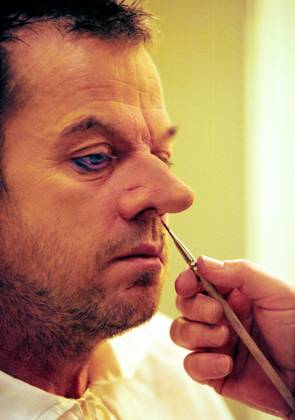 19990302 KRISTER HENRIKSSON WON FOR THE MAIN ROLE IN CYRANO DE BERGERAC AT THE DRAMAT PHOTO TOMMY PEDERSEN CODE 36 COPYRIGHT SCANPIX SWEDEN x36x  Copyright: xTommyxPedersenx HENRIKSSON SOM CYRANO DE BERGERAC