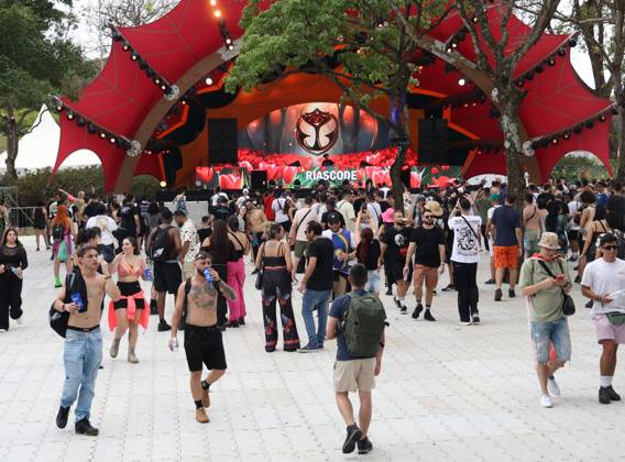 RECORD DATE NOT STATED Tomorrowland Brazil 2024 ITU (SP), 10 11 2024 FESTIVAL MUSIC TOMORROWLAND SP View of the Tulip Stage during Tomorrowland Brasil, which starts this Friday, October 11, 2024. The city of Itu is expected to receive more than 100 thousand people this weekend during the Festival, with the theme Adscendo. The festival ends on Sunday, and has 5 stages and more than 150 artists. (Foto: Leco Viana Thenews2 imago images) Tomorrowland Brazil 2024  Copyright: xLecoxVianax