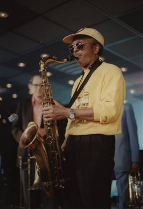 RECORD DATE NOT STATED Jimmy Heath, Jazz Inn Party, Nordwijk, Netherlands, 1989. Copyright:xNationalxJazzxArchive HeritagexImagesxBrianxFoskettx IMAGO, ! ACHTUNG: AUFNAHMEDATUM GESCHÄTZT!  Copyright:NationalxJazzxArchive HeritagexImagesxBrianxFoskettx IMAGO